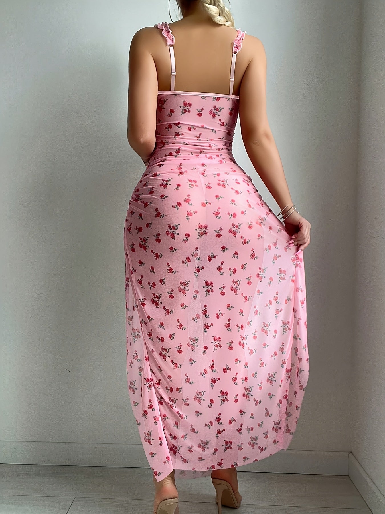 Printed polyester stretch pyjama set in high-slit pink color, pleated detailing, knitted fabric and unpadded bodice - Valentine's Day gift